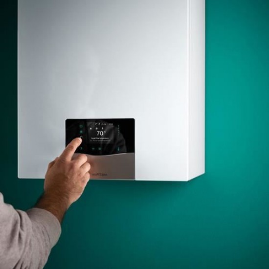 Imagine Centrala termica in condensare Vaillant ecoTEC Plus VU 25 CS/1-5, doar incalzire (0010024600) Centrala termica in condensare Vaillant ecoTEC Plus VU 25 CS/1-5, doar incalzire (0010024600) imagine detaliata.